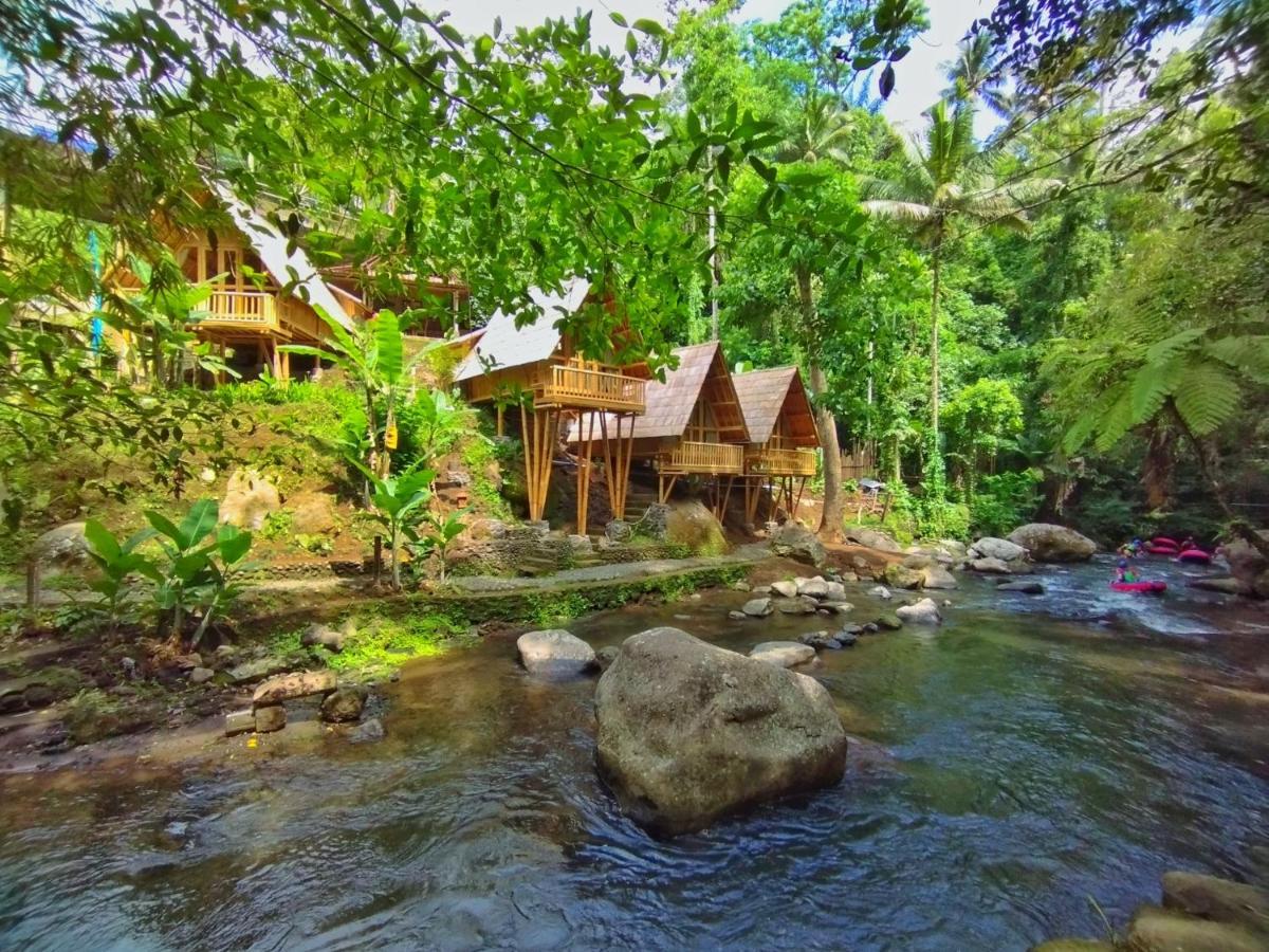 Aksha Riverside Ubud Tampaksiring Exterior foto